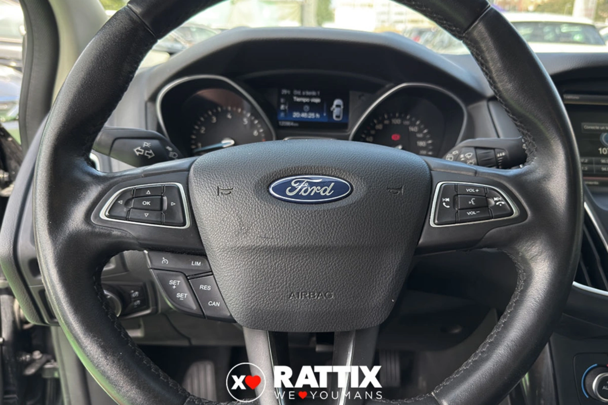 FORD Focus 5p 1.0 ecoboost Titanium s&s 125cv Focus 5p 1.0 ecoboost Titanium s&s 125cv